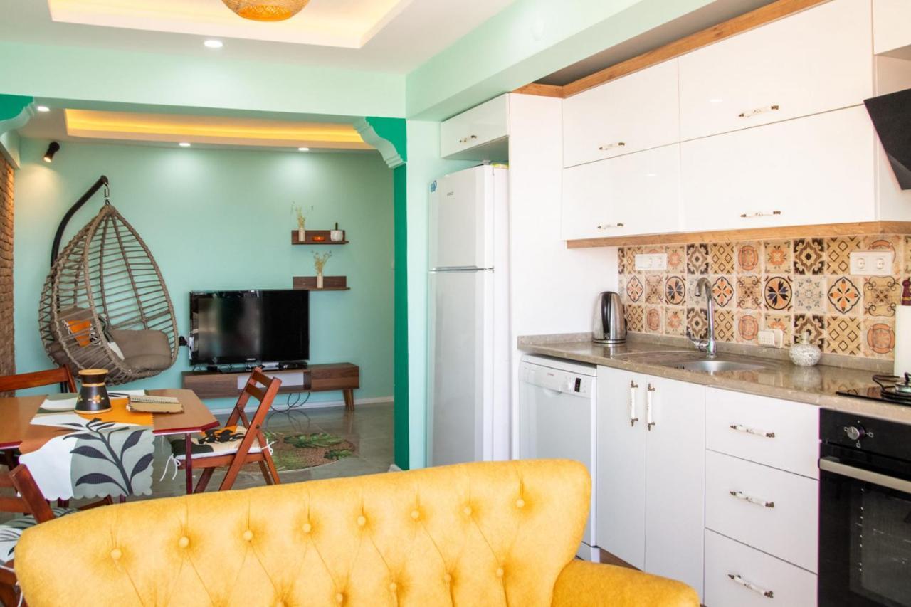 Flat With Great View And Central Location In Konak Izmir Exterior photo