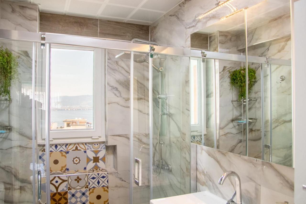 Flat With Great View And Central Location In Konak Izmir Exterior photo