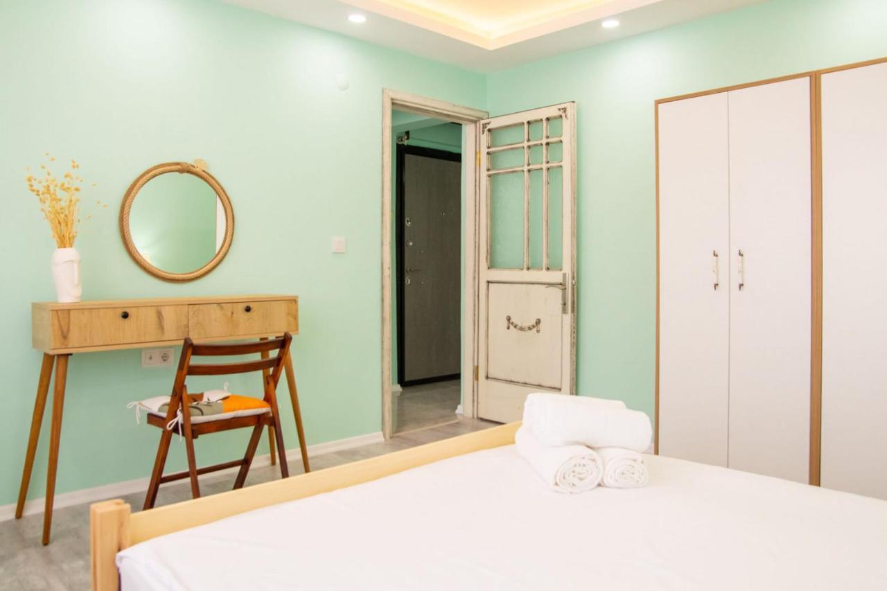 Flat With Great View And Central Location In Konak Izmir Exterior photo